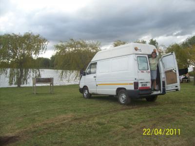 Este es mi furgon Trafic.